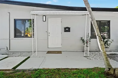 13840 NW 5th Court North Miami FL 33168