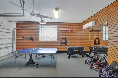 11400 NW 7th Street Plantation FL 33325