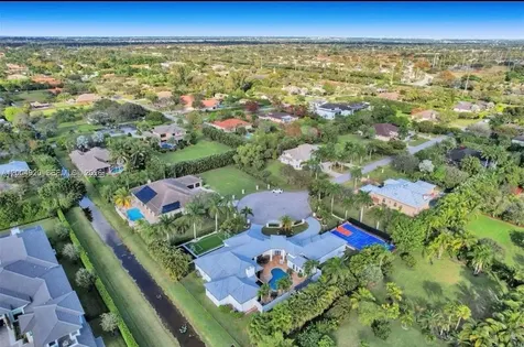 11400 NW 7th Street Plantation FL 33325