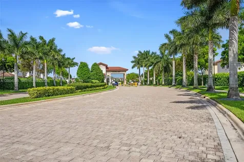 10964 W 32nd Lane Hialeah FL 33018