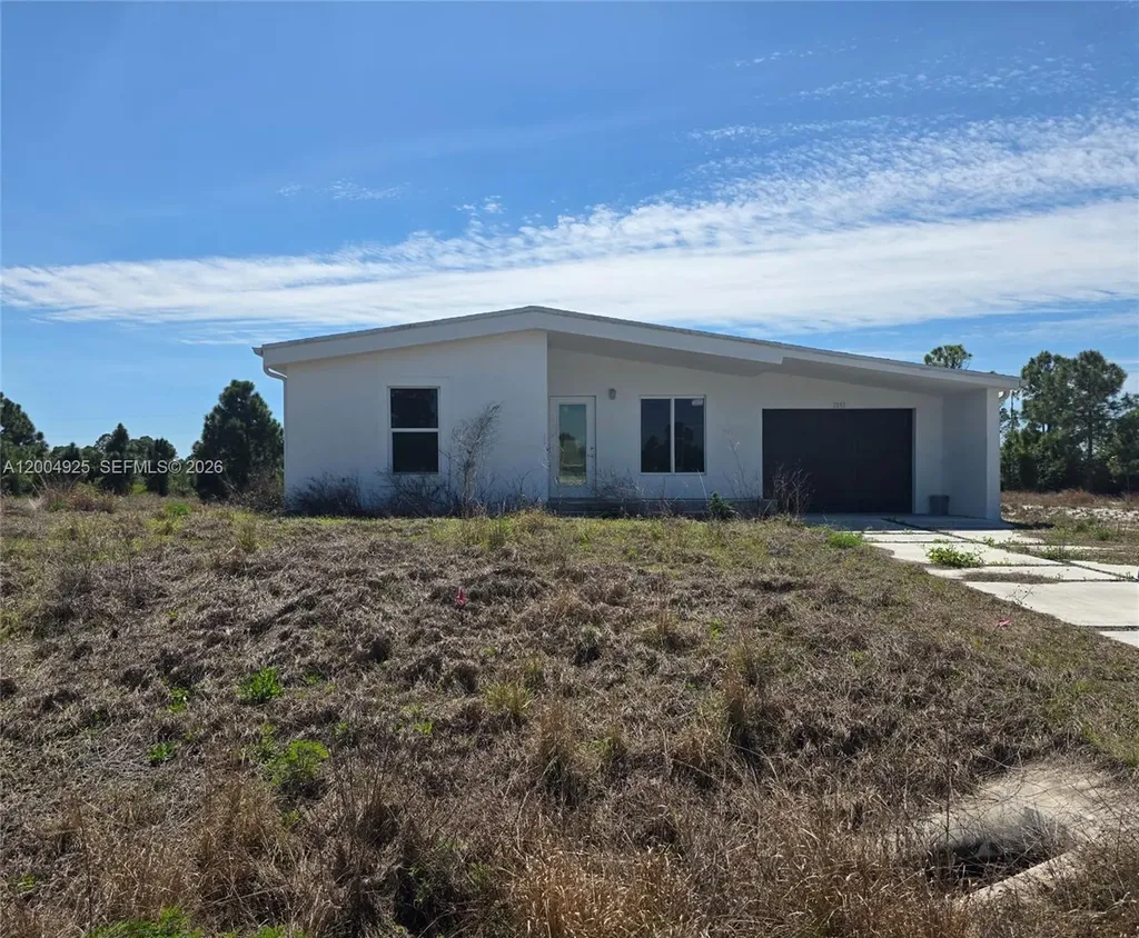 2913 SW 34th Street Lehigh Acres FL 33976