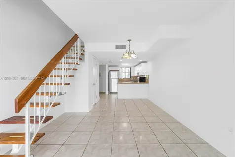 5580 W 26th Court Hialeah FL 33016