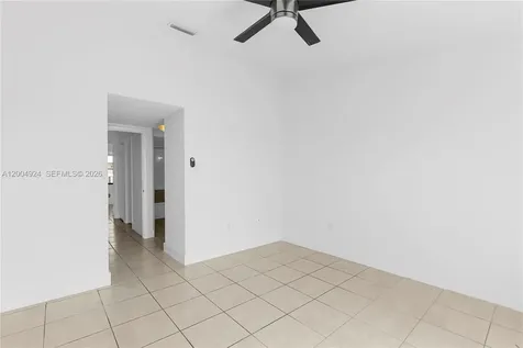 5580 W 26th Court Hialeah FL 33016