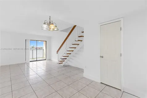 5580 W 26th Court Hialeah FL 33016