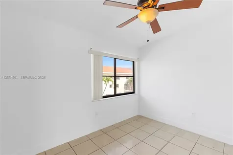 5580 W 26th Court Hialeah FL 33016