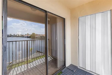 5580 W 26th Court Hialeah FL 33016