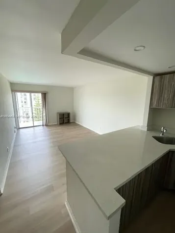 4550 NW 9th Street Miami FL 33126