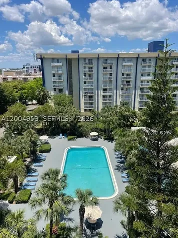 4550 NW 9th Street Miami FL 33126