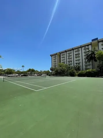 4550 NW 9th Street Miami FL 33126