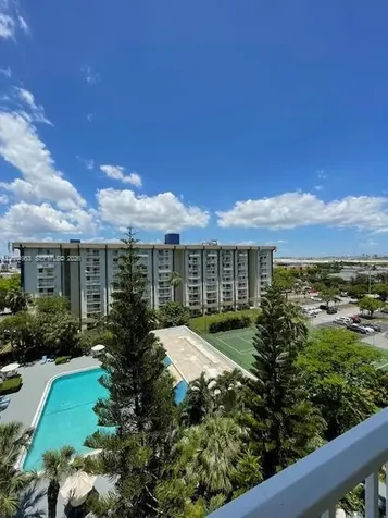 4550 NW 9th Street Miami FL 33126