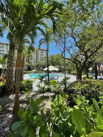 4550 NW 9th Street Miami FL 33126