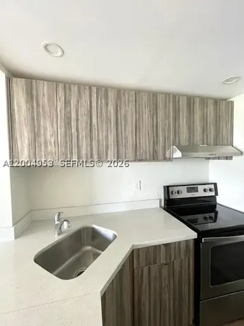 4550 NW 9th Street Miami FL 33126
