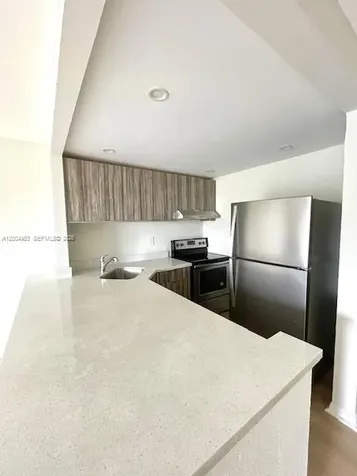 4550 NW 9th Street Miami FL 33126