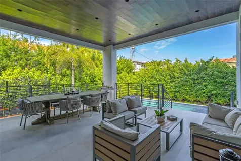 285 W Mashta Drive Key Biscayne FL 33149