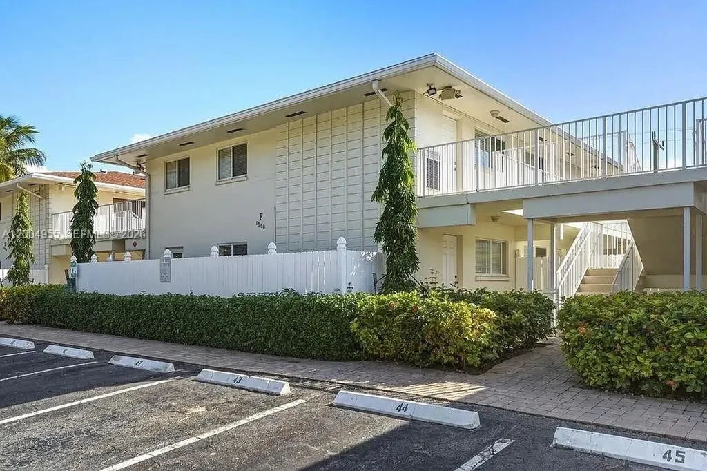 1856 NE 46th Street Fort Lauderdale FL 33308