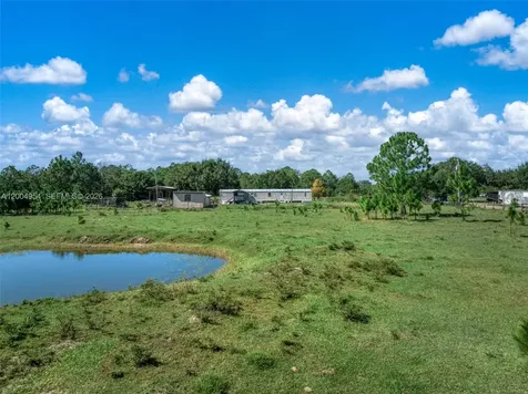 2316 Gem Stone Sebring FL 33857