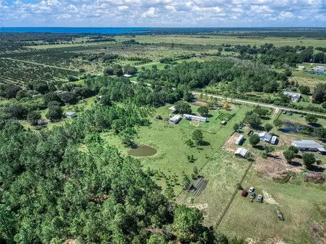 2316 Gem Stone Sebring FL 33857