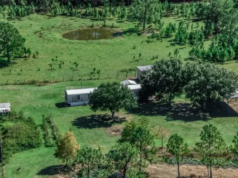 2316 Gem Stone Sebring FL 33857