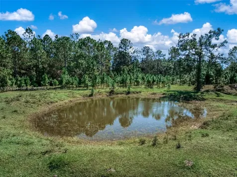 2316 Gem Stone Sebring FL 33857