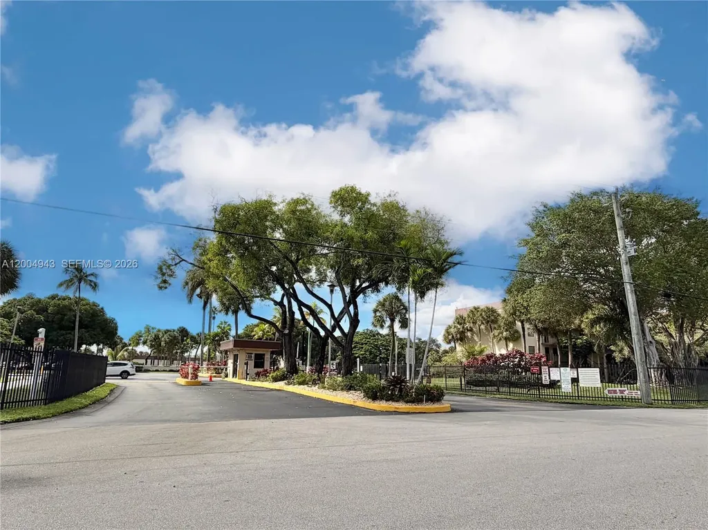3361 NW 47th Terrace Lauderdale Lakes FL 33319