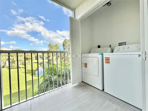 3361 NW 47th Terrace Lauderdale Lakes FL 33319