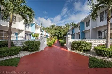 9455 Bay Harbor Terrace Bay Harbor Islands FL 33154