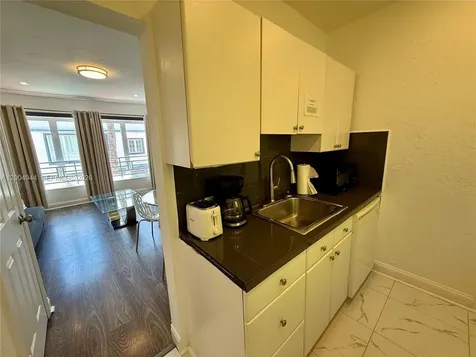 1542 Jefferson Avenue Miami Beach FL 33139