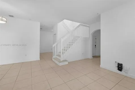 10012 NW 7th Street Miami FL 33172