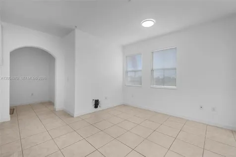 10012 NW 7th Street Miami FL 33172