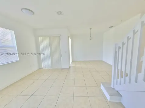 10012 NW 7th Street Miami FL 33172