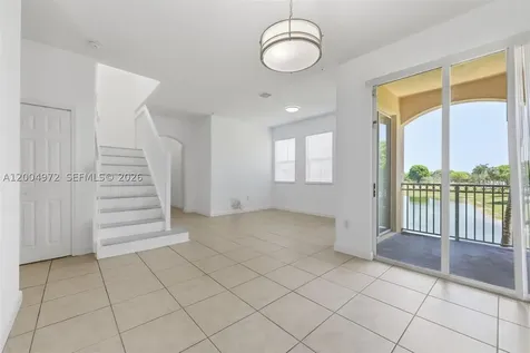 10012 NW 7th Street Miami FL 33172