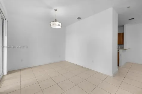 10012 NW 7th Street Miami FL 33172