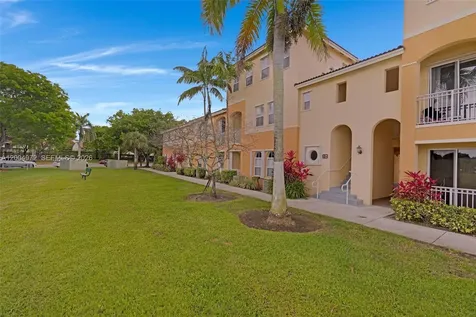 10012 NW 7th Street Miami FL 33172
