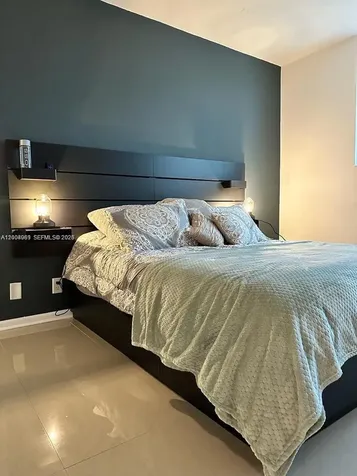 3000 S Ocean Drive Hollywood FL 33019