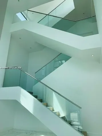 785 Harbor Drive Key Biscayne FL 33149
