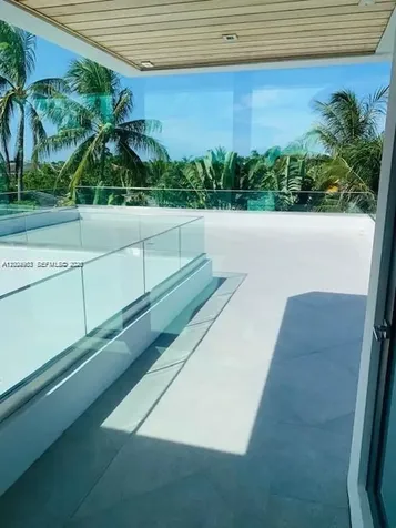 785 Harbor Drive Key Biscayne FL 33149
