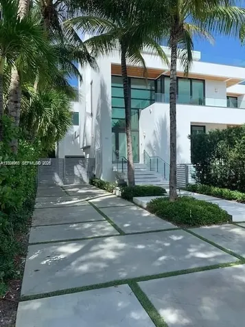 785 Harbor Drive Key Biscayne FL 33149