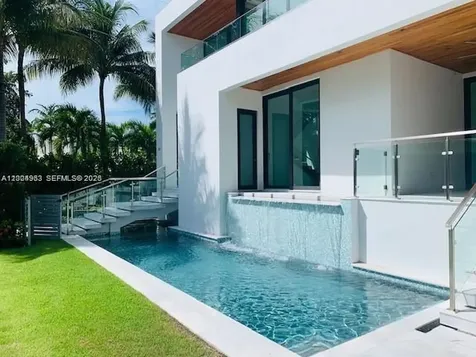 785 Harbor Drive Key Biscayne FL 33149