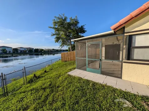 640 SW 113th Terrace Pembroke Pines FL 33025