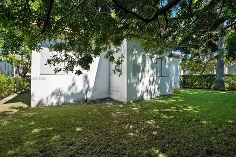 9516 Byron Avenue Surfside FL 33154