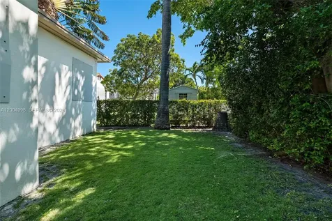 9516 Byron Avenue Surfside FL 33154