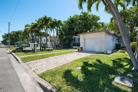 9516 Byron Avenue Surfside FL 33154
