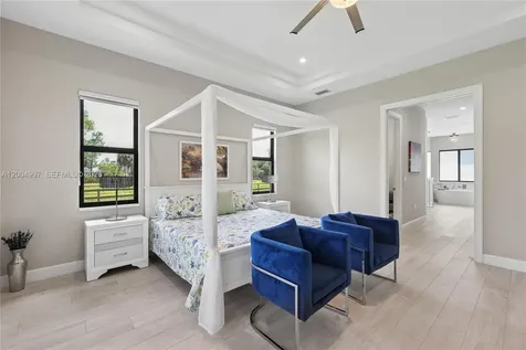 360 13th Street SW Naples FL 34117