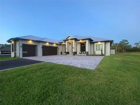 360 13th Street SW Naples FL 34117