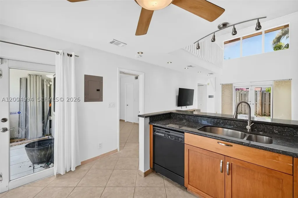 341 City View Drive Fort Lauderdale FL 33311