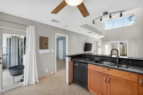 341 City View Drive Fort Lauderdale FL 33311