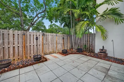 341 City View Drive Fort Lauderdale FL 33311