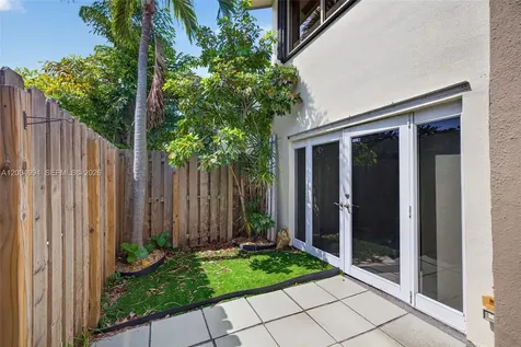 341 City View Drive Fort Lauderdale FL 33311