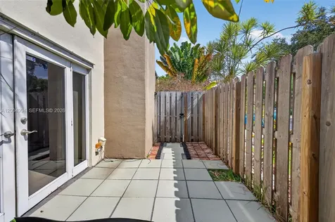 341 City View Drive Fort Lauderdale FL 33311