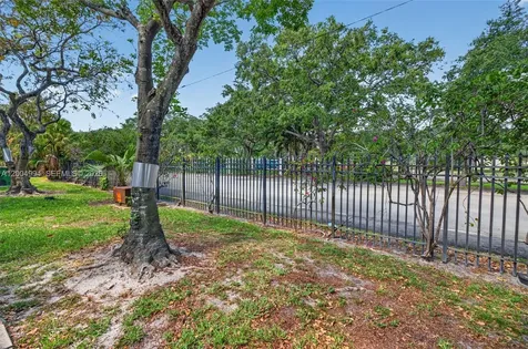 341 City View Drive Fort Lauderdale FL 33311